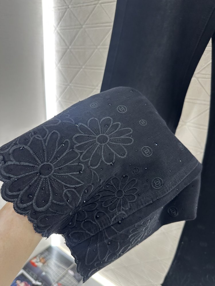 Джинсы женские фото 7