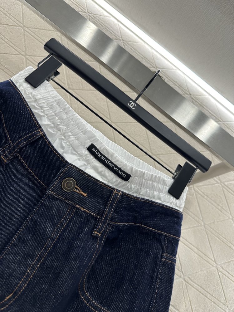 Джинсы женские фото 7