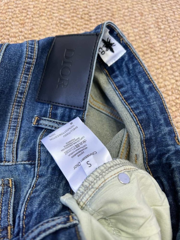 Джинсы женские фото 7