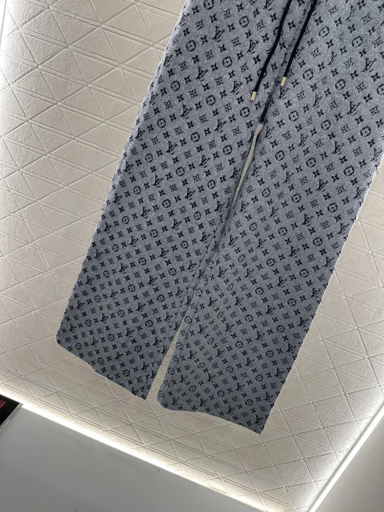 Jeans women's фото 7