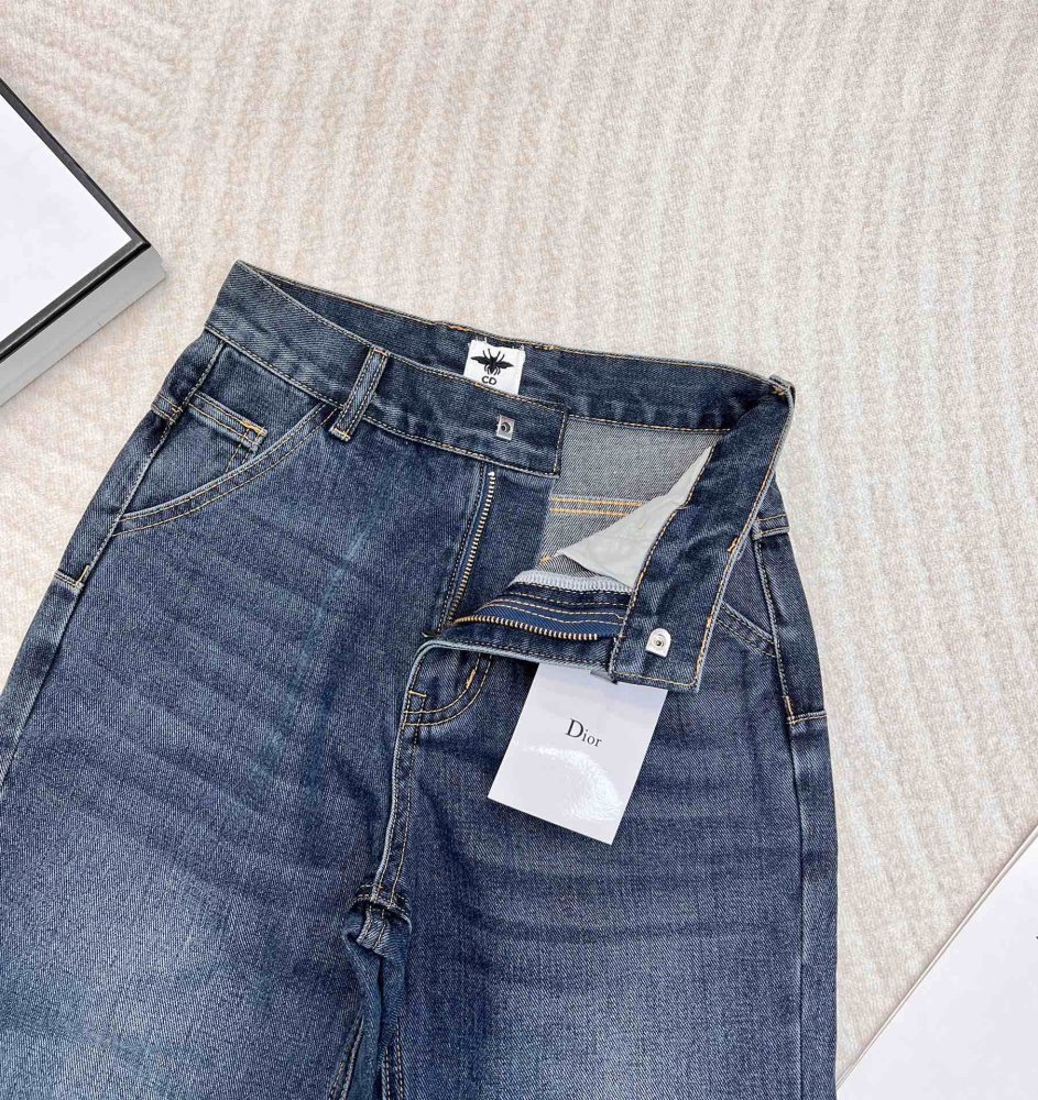 Джинсы женские фото 7