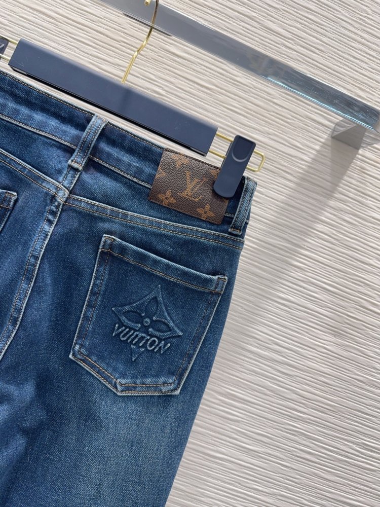 Джинсы женские фото 7