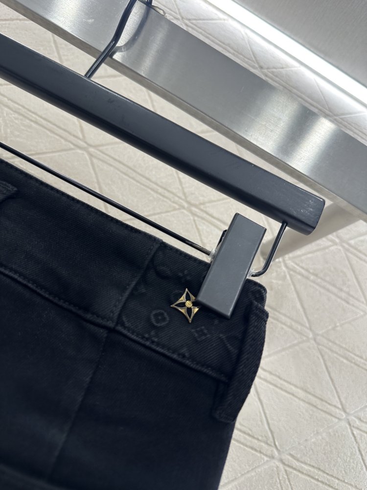 Джинсы женские фото 7