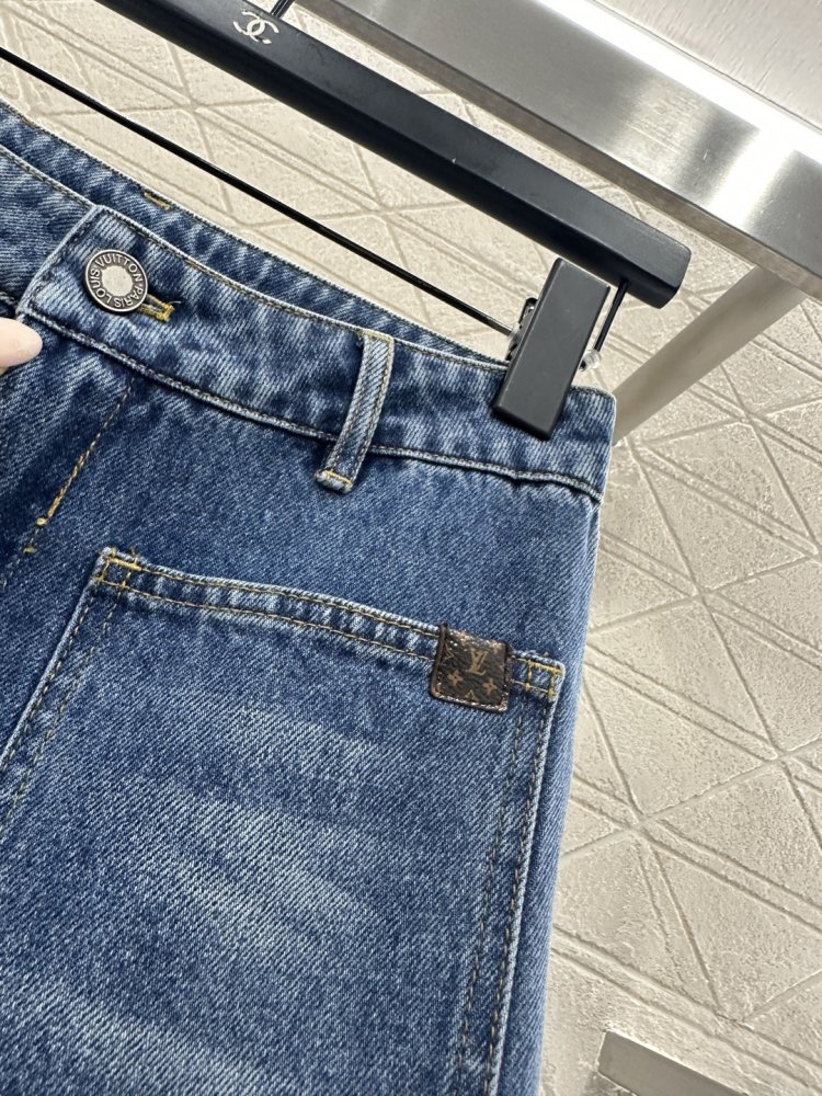 Джинсы женские фото 7