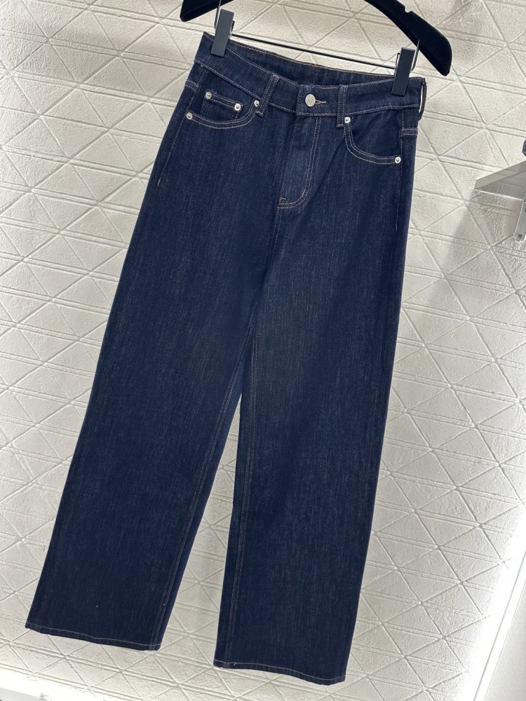 Джинсы женские фото 7