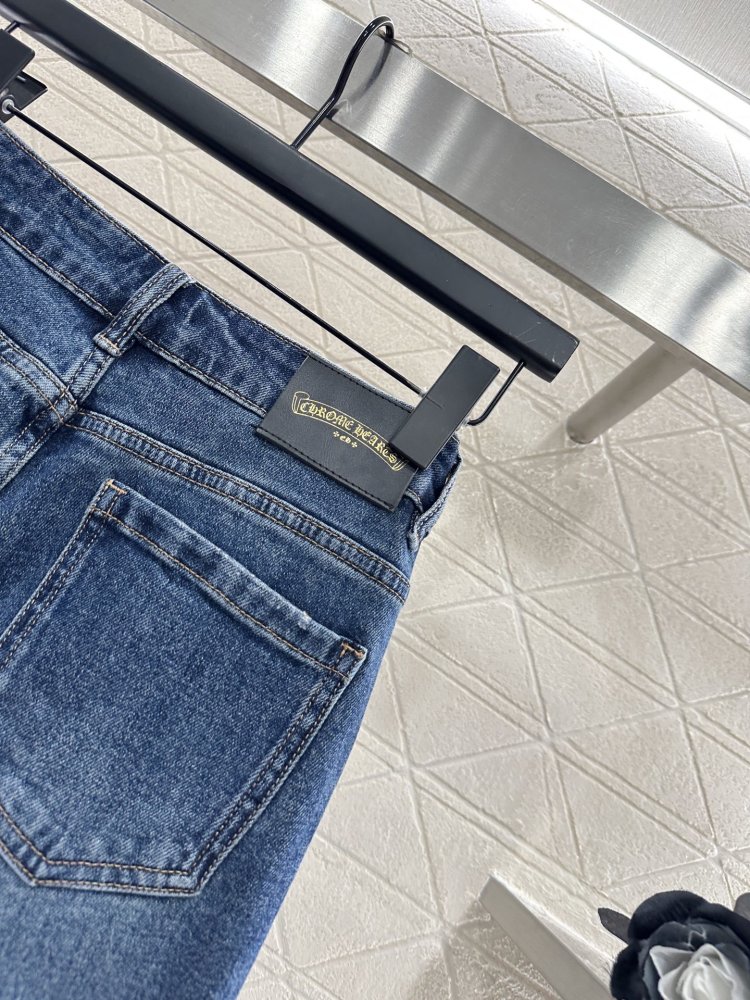 Джинсы женские фото 8