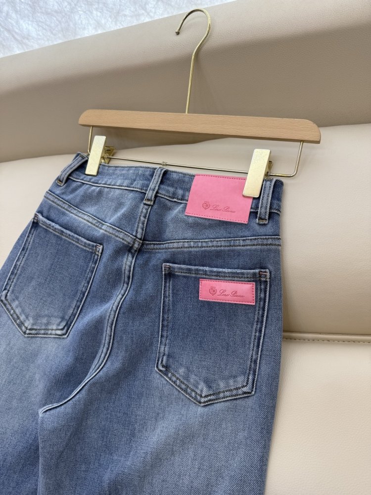 Джинсы женские фото 8