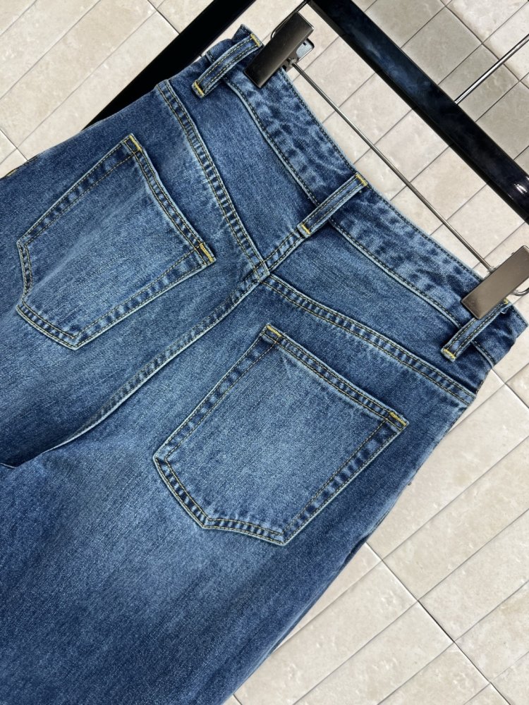 Джинсы женские фото 8