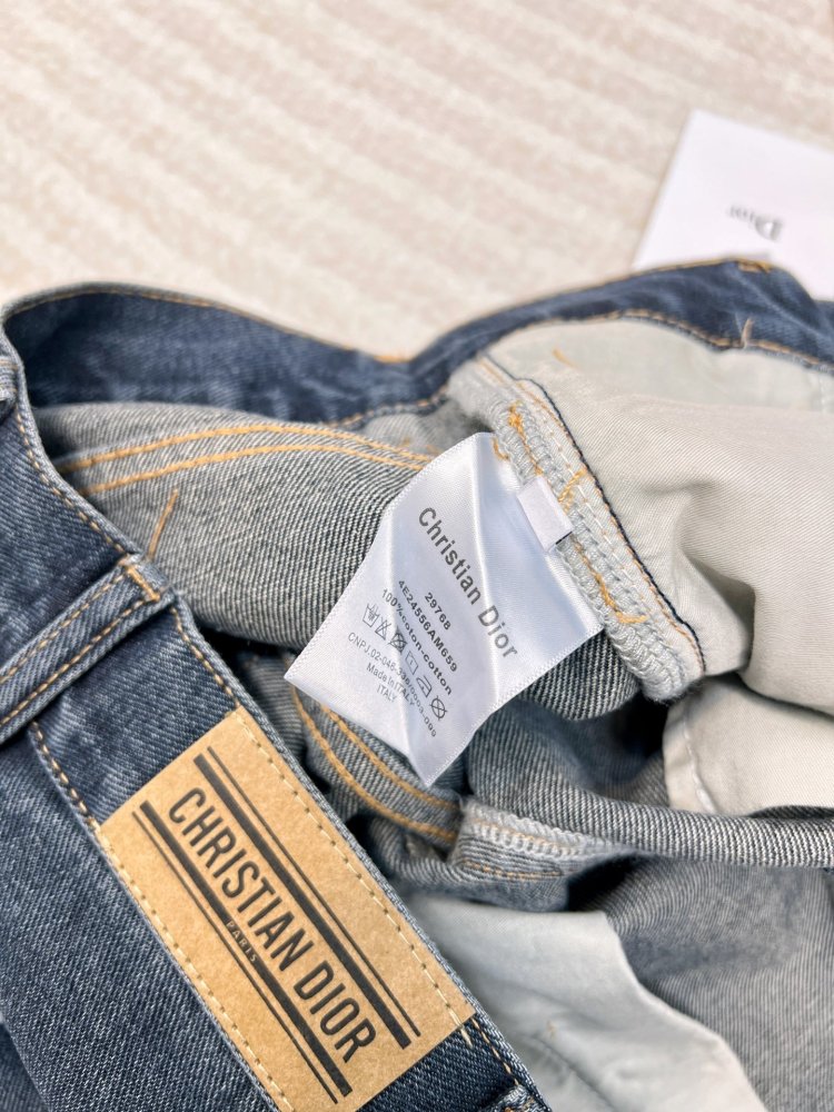 Джинсы женские фото 8