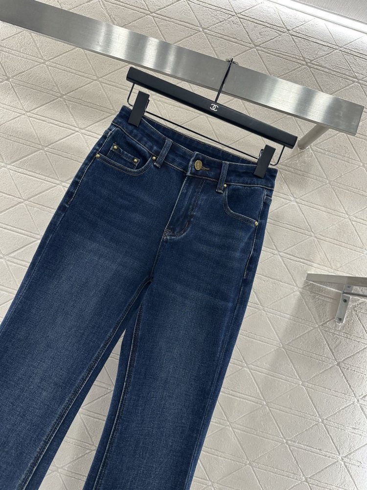 Джинсы женские фото 8