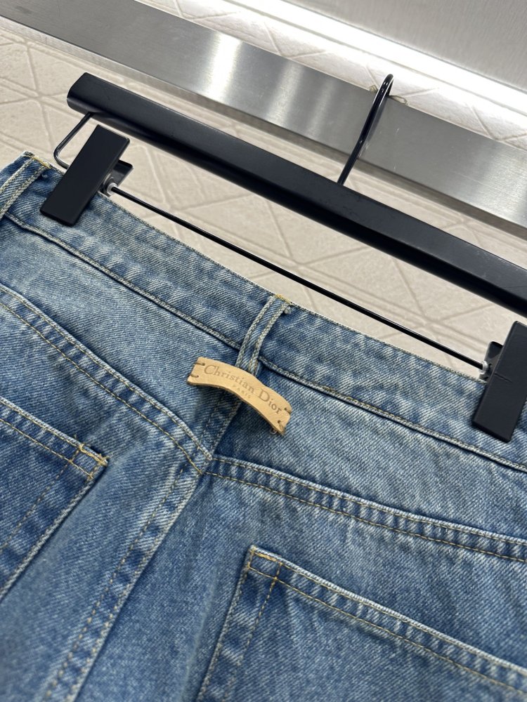 Джинси жіночі фото 8