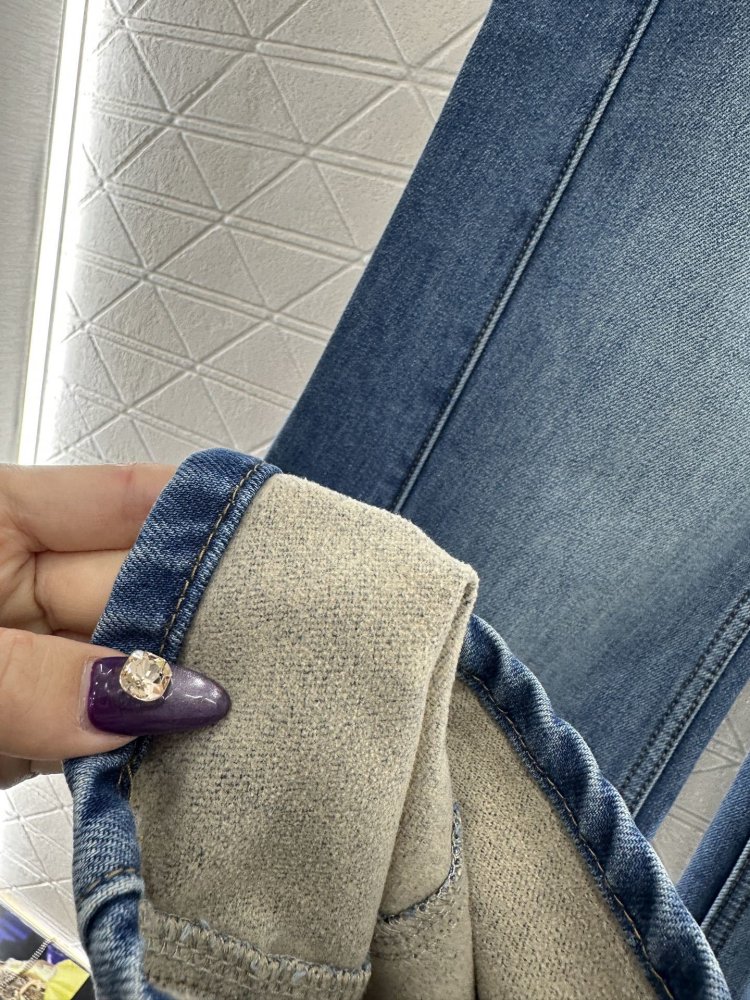 Джинсы женские фото 8