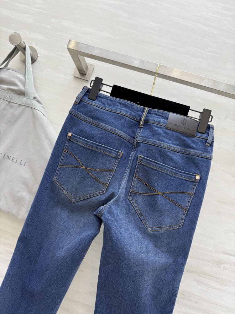 Джинсы женские фото 8