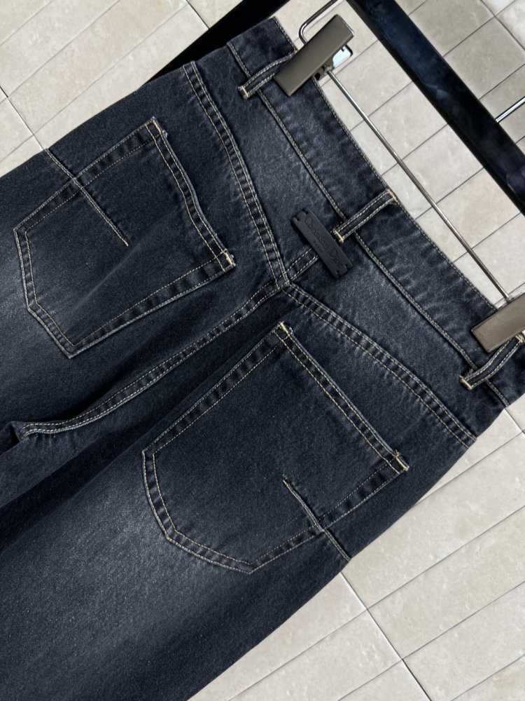 Джинси жіночі фото 8