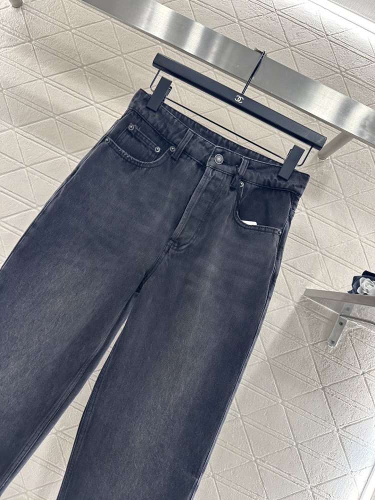 Джинсы женские фото 8