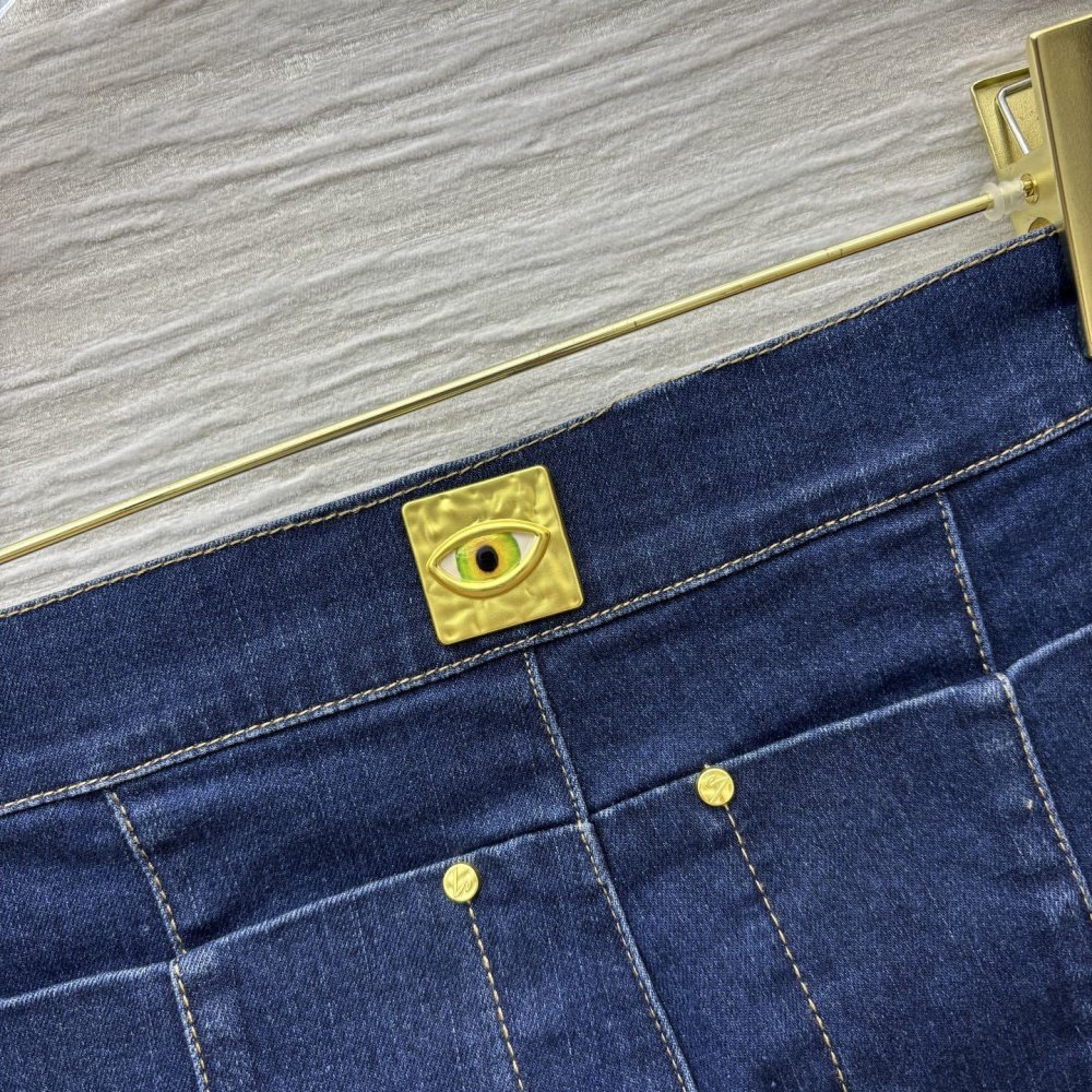 Джинсы женские фото 9