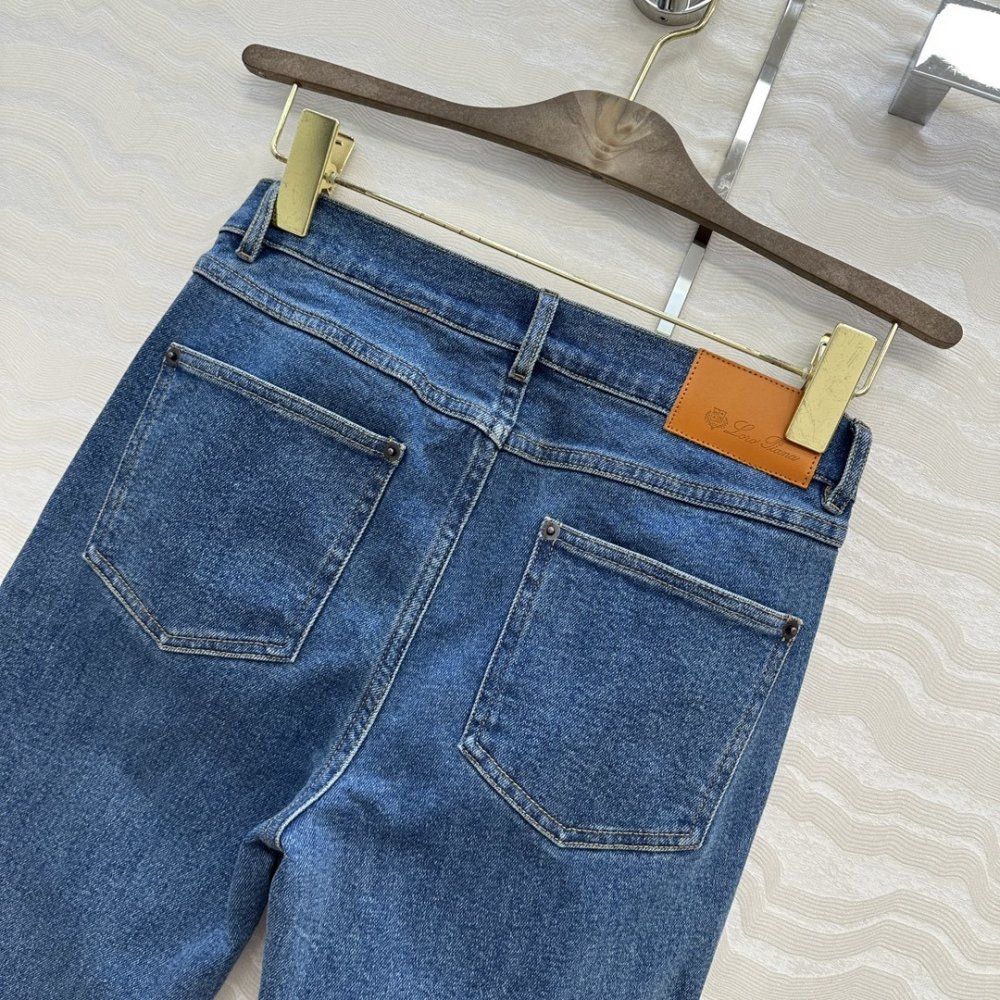 Джинсы женские фото 9