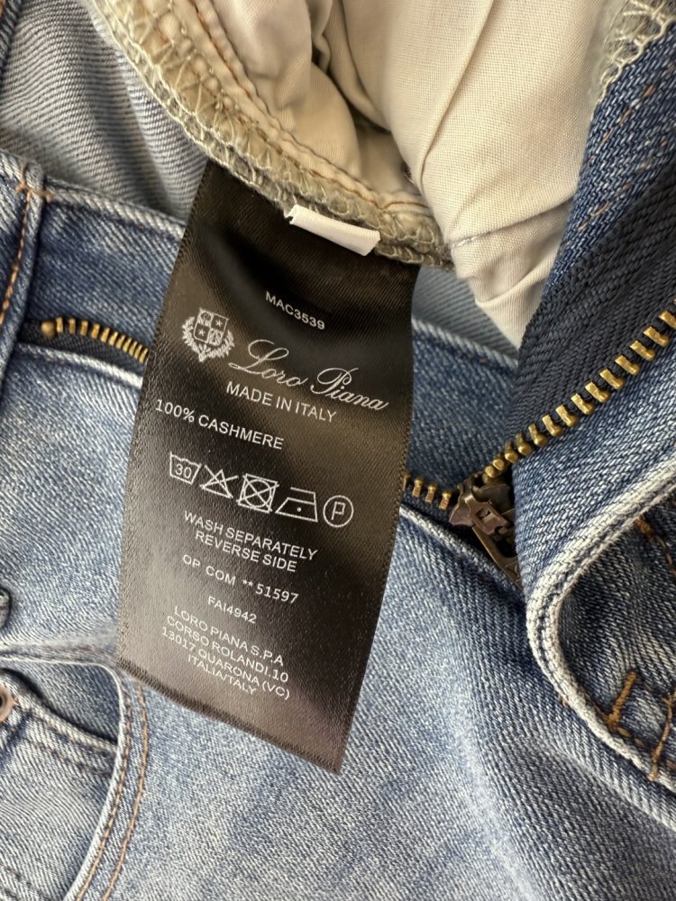 Джинсы женские фото 9