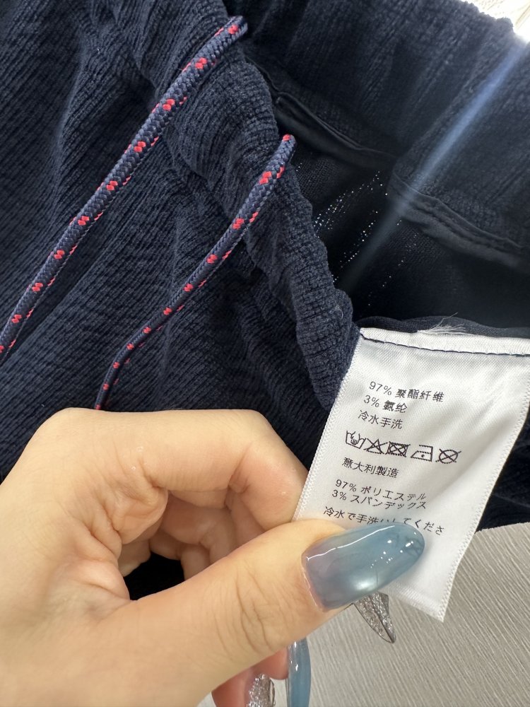 Джинсы женские фото 9