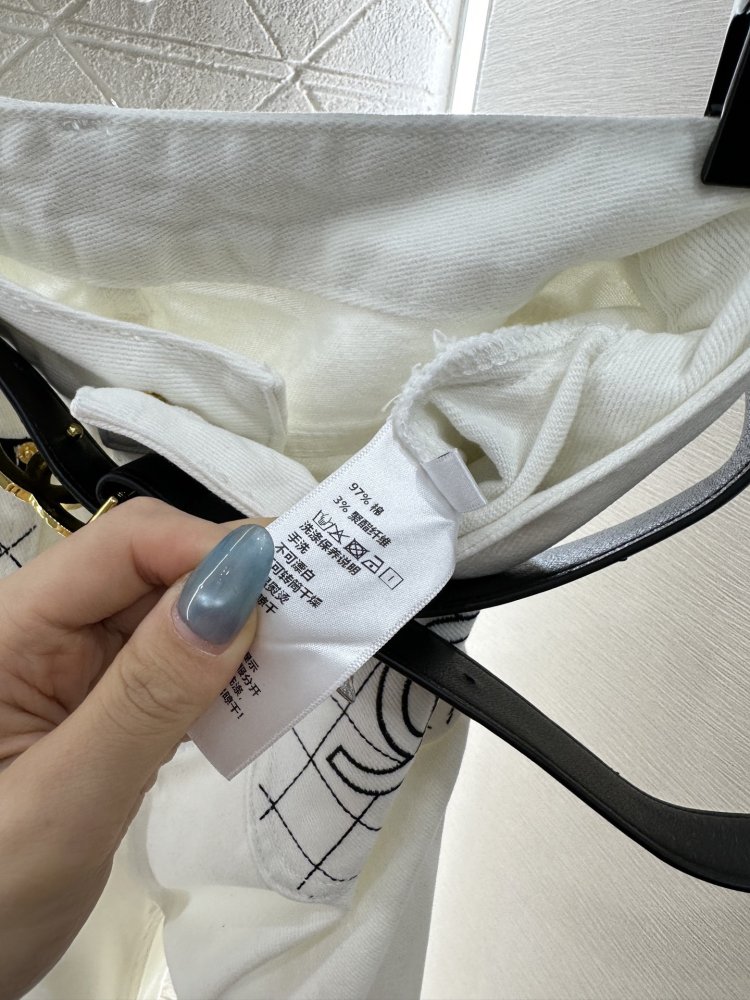 Джинсы женские фото 9