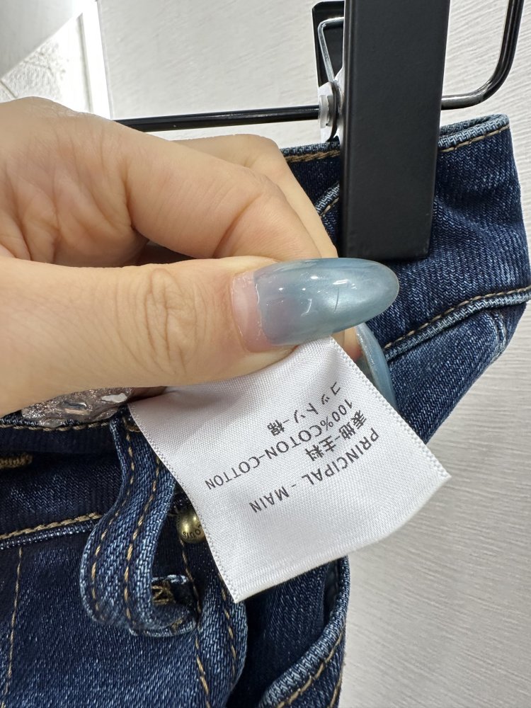 Джинсы женские фото 9