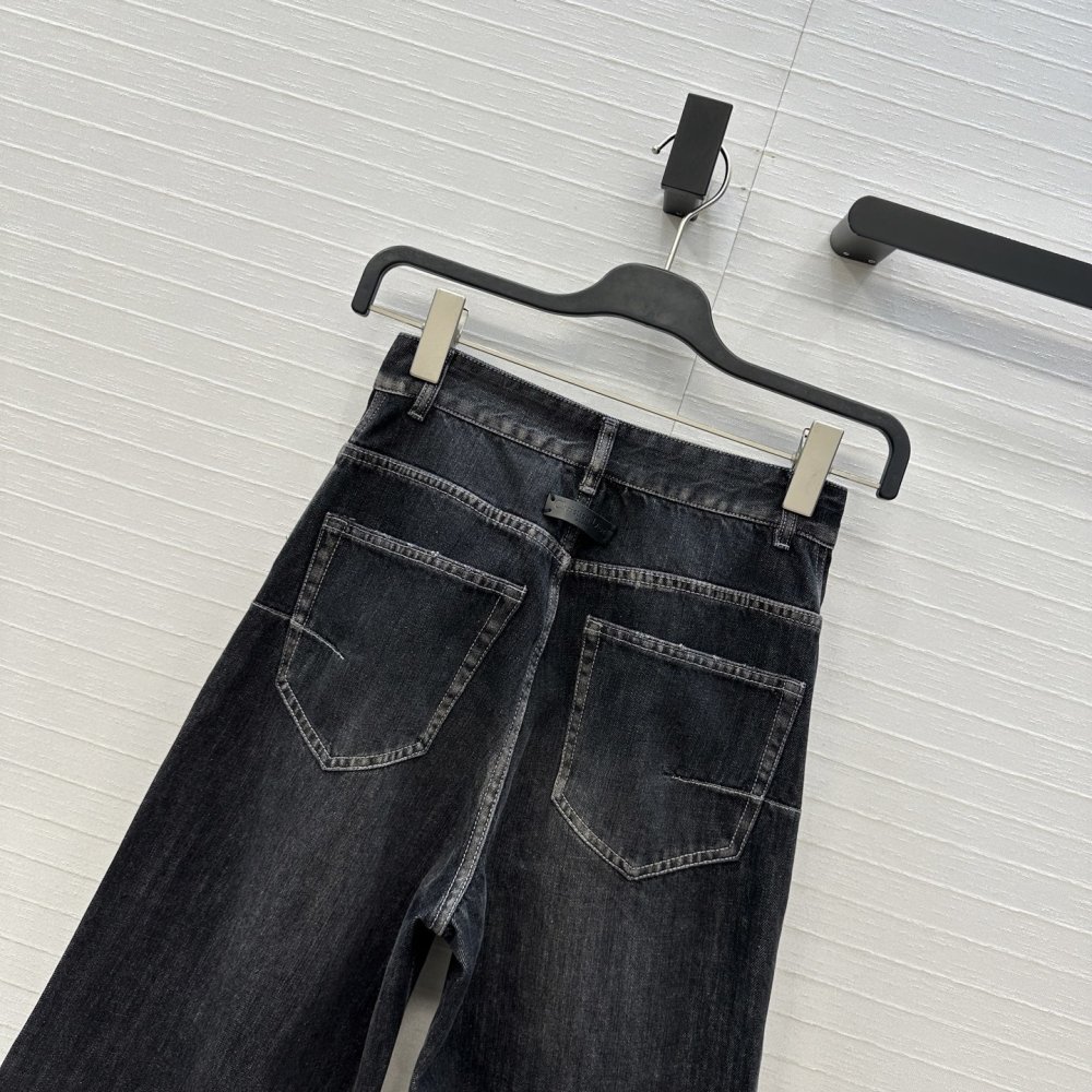 Джинсы женские фото 9