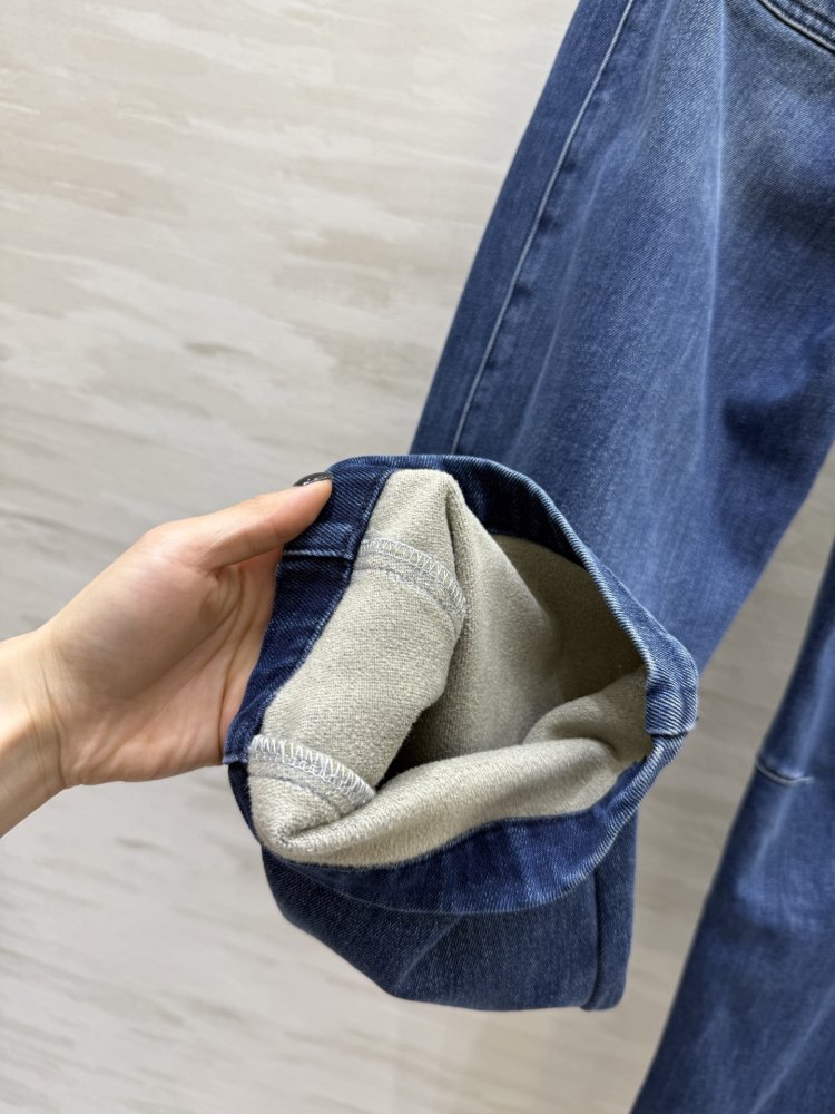 Джинсы женские фото 9