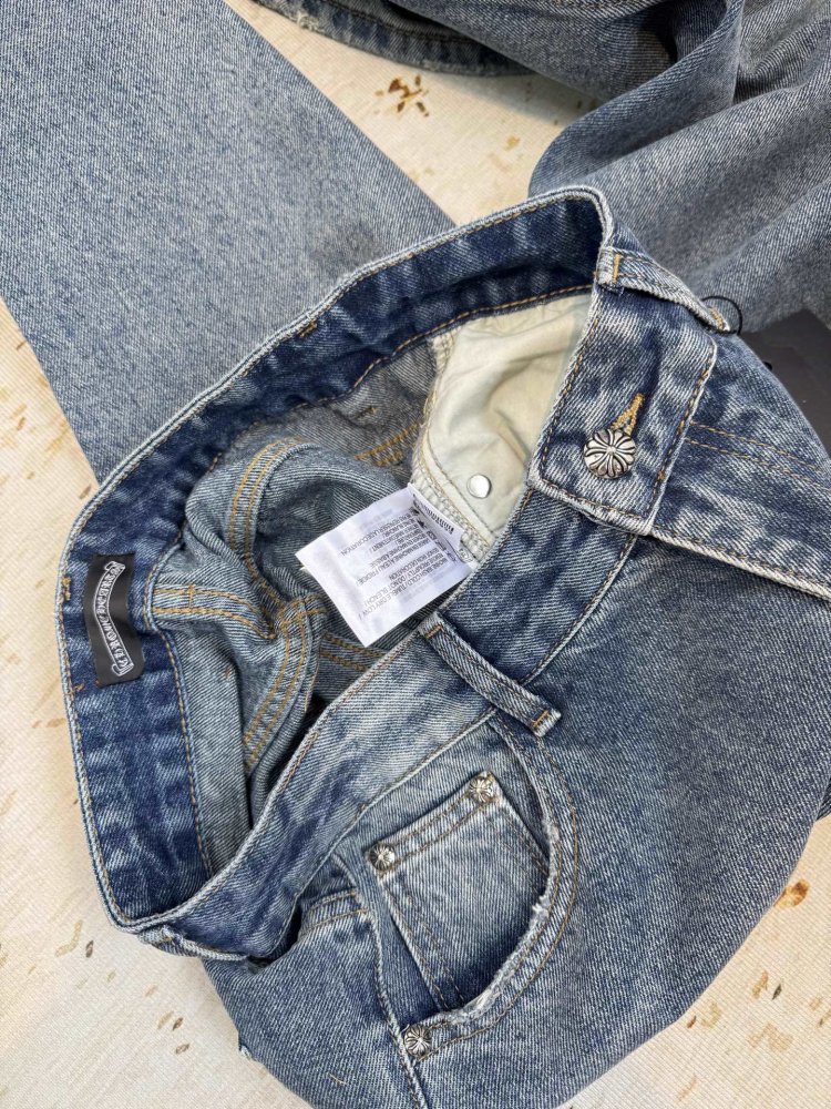 Джинсы женские фото 9