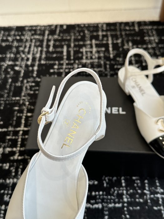 Босоножки фото 8