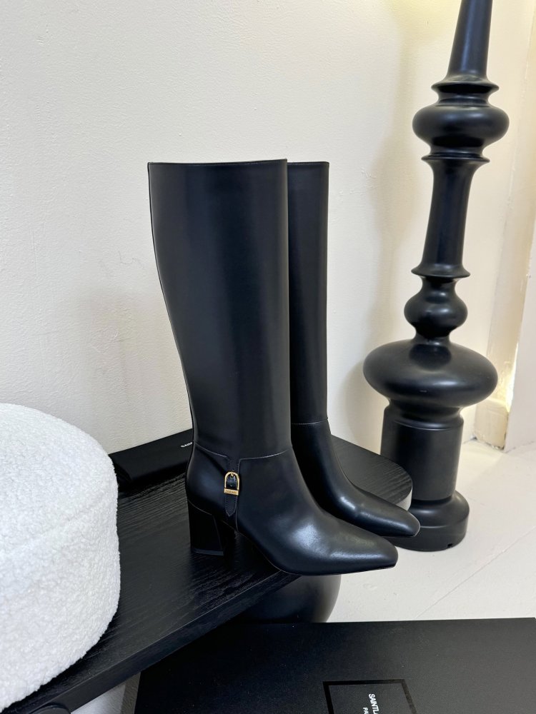 Чоботи жіночі фото 2