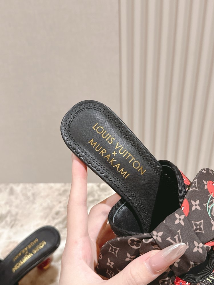 Босоножки фото 4