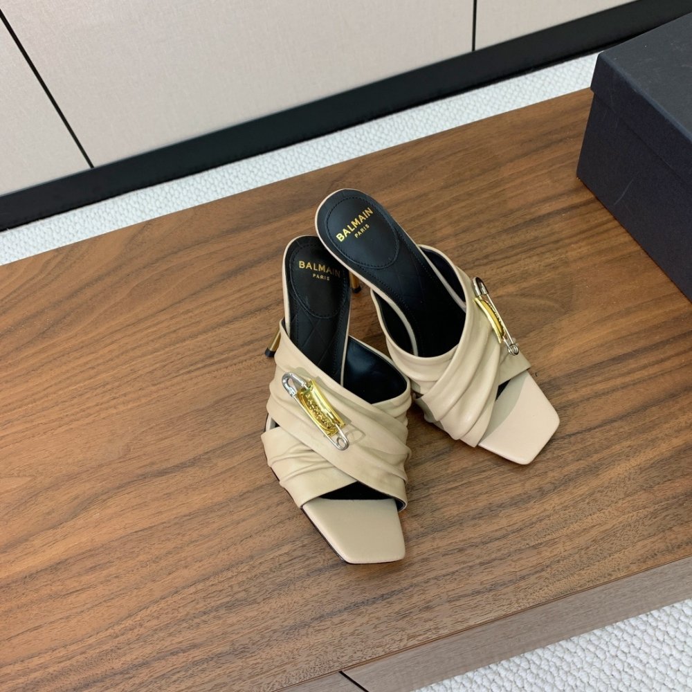 Босоніжки фото 5