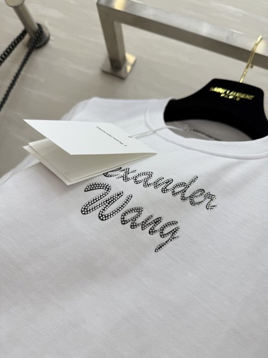 T-shirt women's фото 3