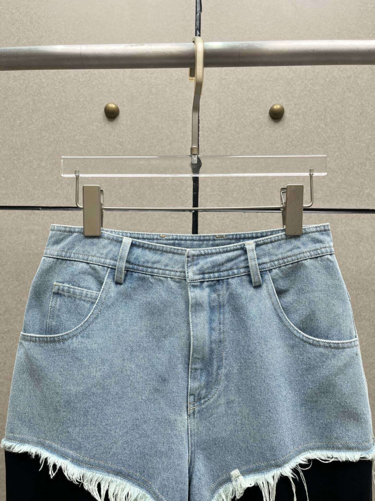 Джинсы женские фото 3