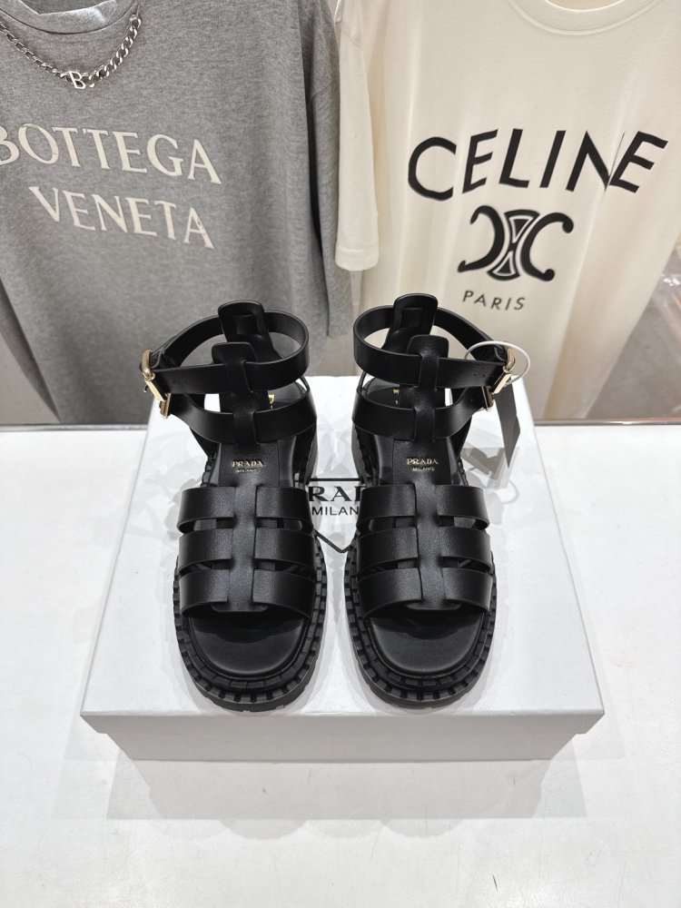 Сандалии женские