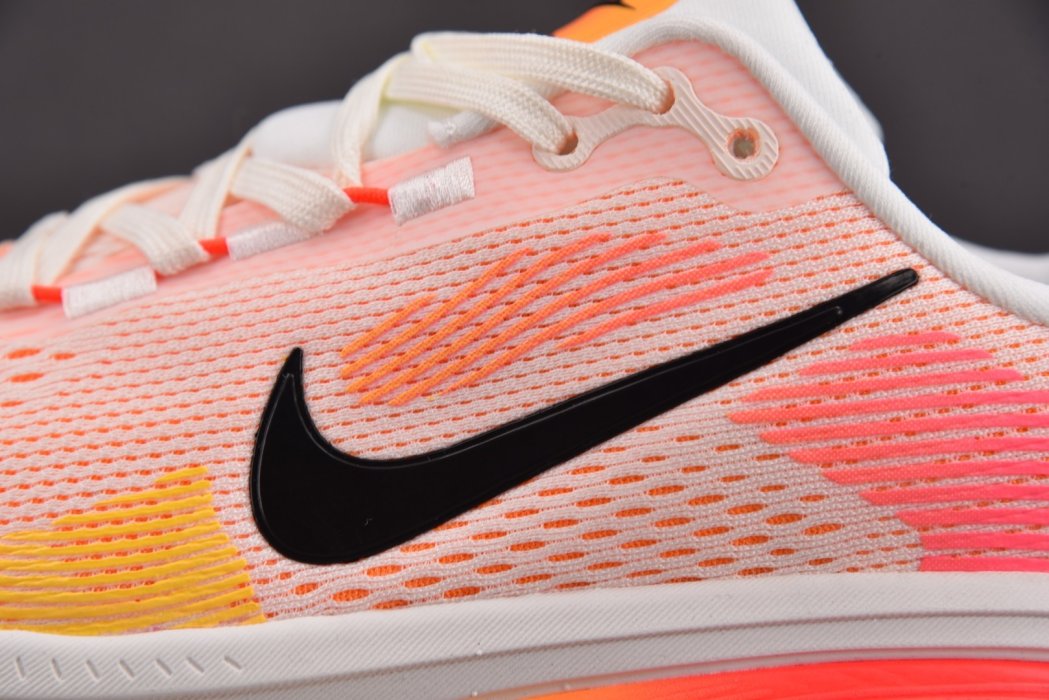 Кроссовки Vomero 18 Sail Bright Crimson фото 12