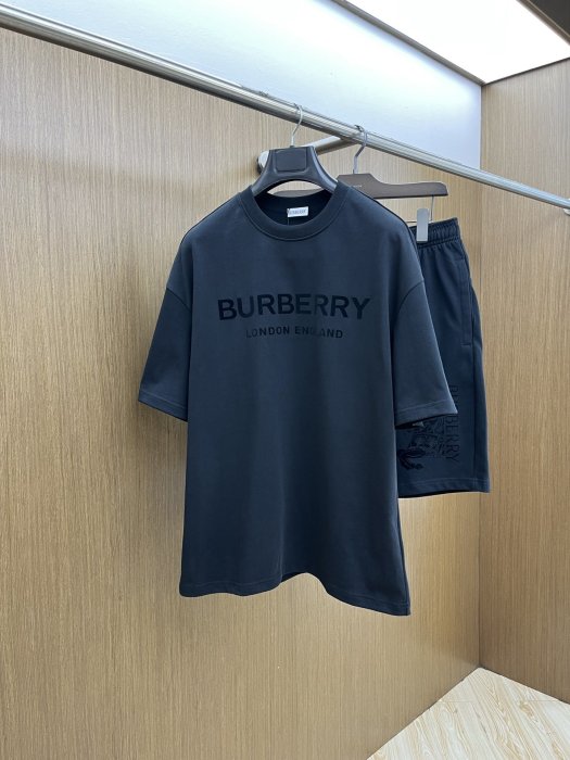 Костюм мужской