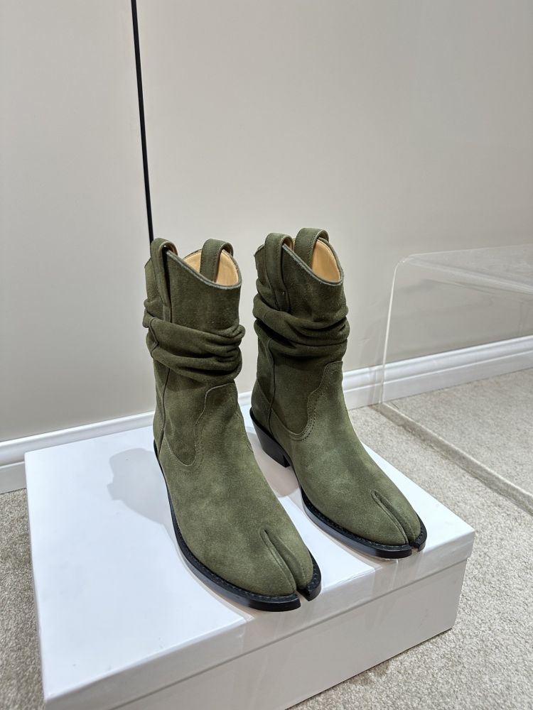 Жіночі шкіряні черевики MM6 з роздвоєним носком