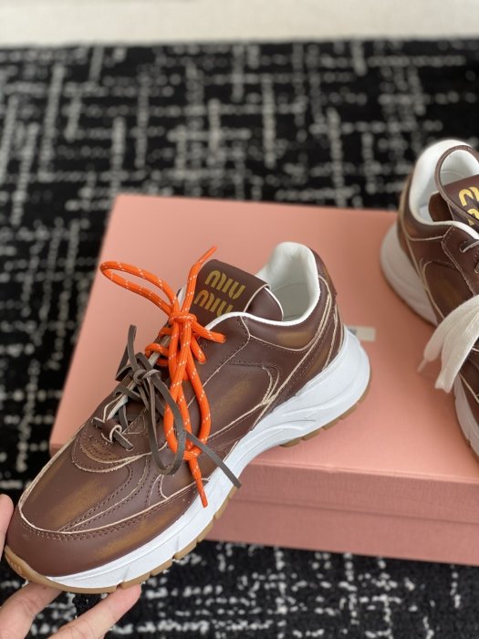 Кроссовки фото 7