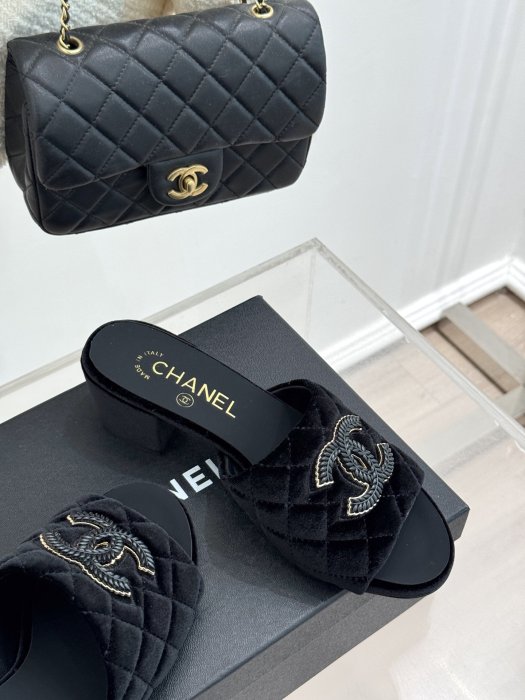 Босоножки фото 5