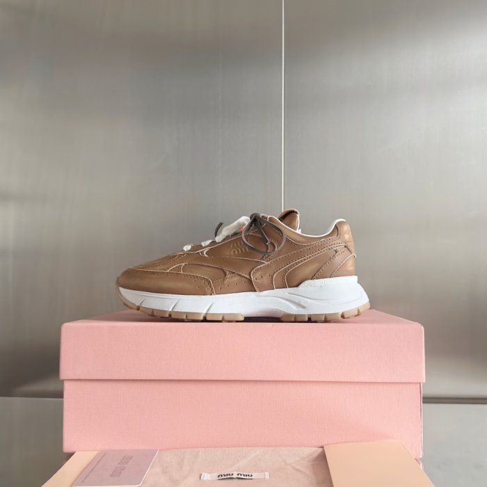 Кроссовки фото 5