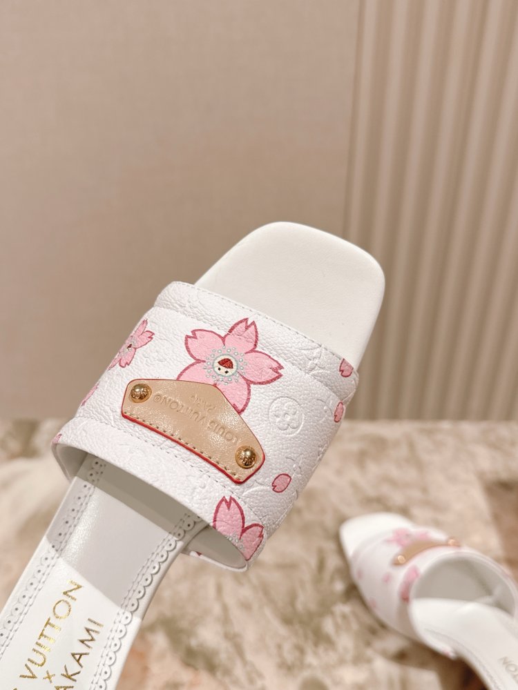 Босоножки фото 6