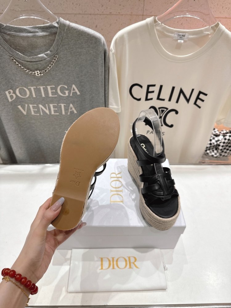 Sandals women's фото 9