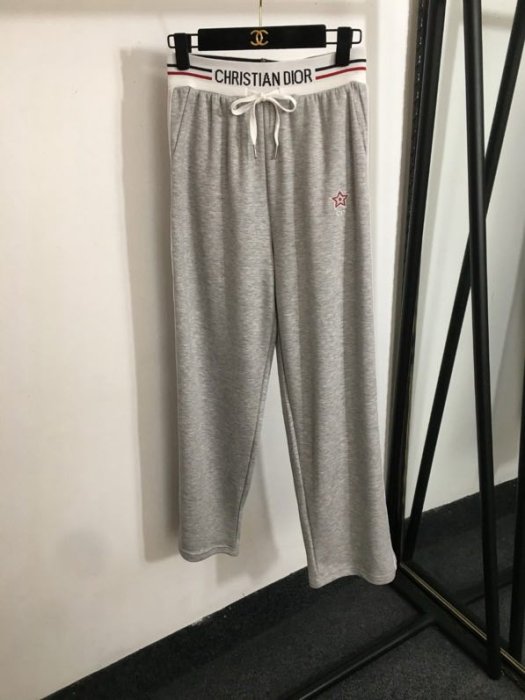 Костюм женский фото 2