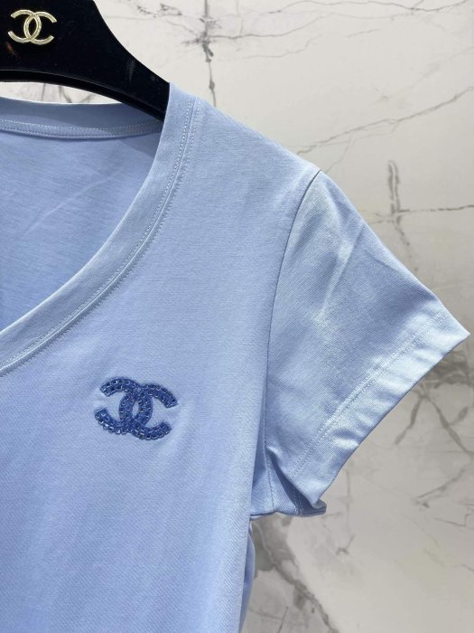 T-shirt women's фото 4