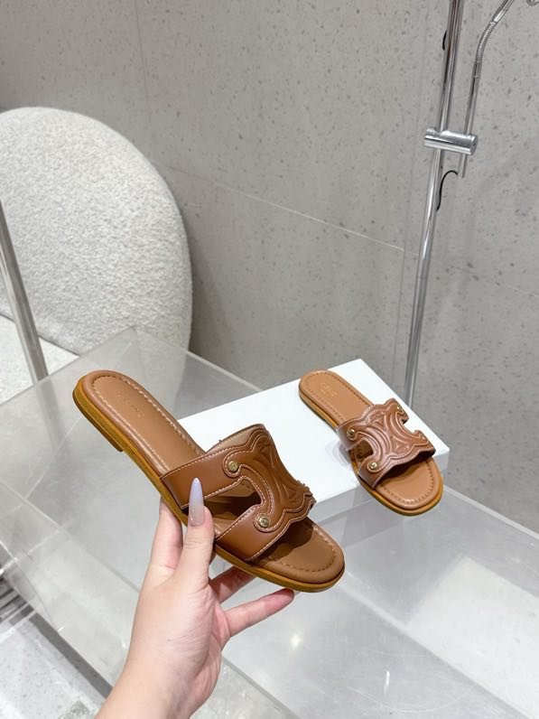 Шлепанцы женские фото 3