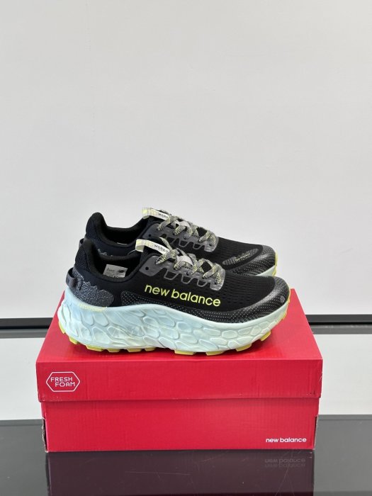 Кроссовки New Balance More Trail V3