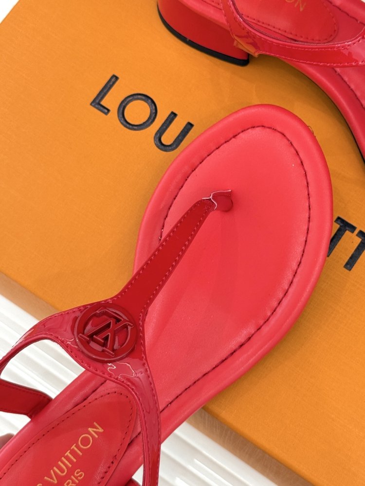 Босоножки фото 7