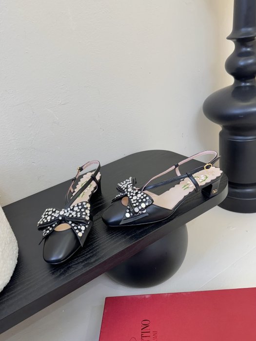 Босоножки фото 3