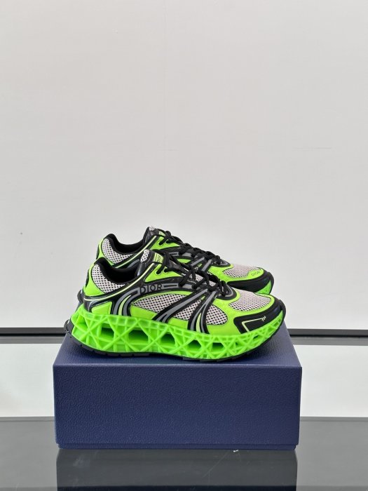 Sneakers men's